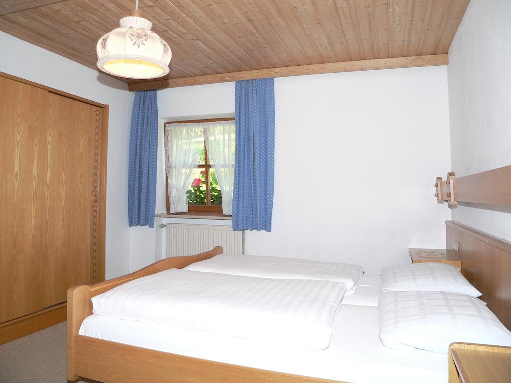 Gasthof - Pension Zur Post Achslach Room photo